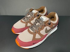 New 2018 nike d'occasion  Expédié en Belgium
