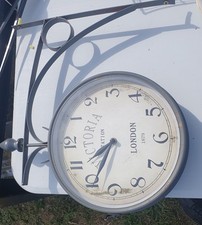 Horloge victoria london d'occasion  Saint-Gilles-Croix-de-Vie