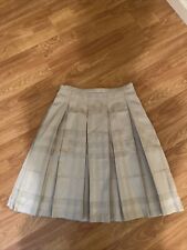 Burberry pleated skirt d'occasion  Expédié en Belgium