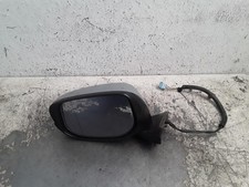 Specchietto retrovisore sinist usato  Italia