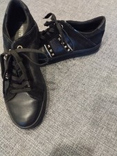 numero scarpe donna 38 usato numero scarpe donna 38 usato Lomazzo