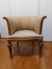 Poltroncina antica stile usato  Milano