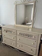 Coquette bedroom set for sale  Holly Springs