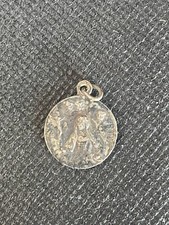 Ancienne medaille religieuse d'occasion  Prades