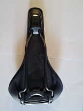 Selle velo fizik d'occasion  Bourg-Madame