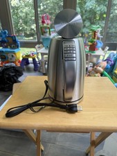 Chaleira elétrica sem fio Cuisinart CPK-17P1 PerfecTemp aço inoxidável, usado comprar usado  Enviando para Brazil