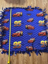 Cobertor de lã Cars Lightning McQueen dupla face/reversível 4' x 4' nó de gravata comprar usado Cobertor de lã Cars Lightning McQueen dupla face/reversível 4' x 4' nó de gravata comprar usado  Enviando para Brazil