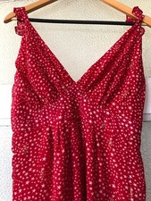 Robe rouge brigitte d'occasion Robe rouge brigitte d'occasion  Caluire-et-Cuire