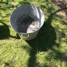 Bassine baignoire ronde d'occasion  Walincourt-Selvigny