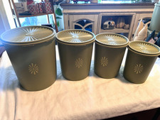 Tupperware 805 807 for sale  Concordia