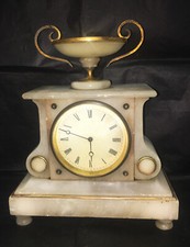 Petite pendule albâtre d'occasion  France