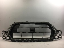 Grille calandre ford d'occasion  Cerizay