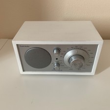 radio tivoli model one usato  Italia
