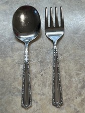 Usado, Oneida Deluxe Stainless Baby/Toddler Spoon & Fork Set, 1980's Cherie Pattern comprar usado Usado, Oneida Deluxe Stainless Baby/Toddler Spoon & Fork Set, 1980's Cherie Pattern comprar usado  Enviando para Brazil