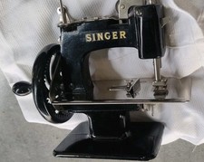 Baby singer sewing d'occasion  Clermont-Ferrand-