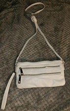4 zippered small purses for sale 4 zippered small purses for sale Clements