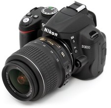 Nikon d3000 obiettivo usato  Palermo