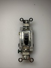 Interruptor de parede industrial Hubbell 20A comprar usado Interruptor de parede industrial Hubbell 20A comprar usado  Enviando para Brazil