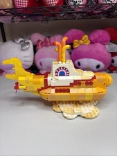 LEGO Ideas Beatles Yellow Submarine Set 21306 QUASE Complete Build SEM MINIFIGURAS comprar usado  Enviando para Brazil