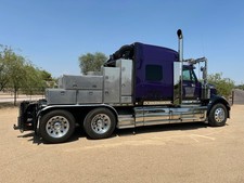 2011 international semi truck for sale  Glendale