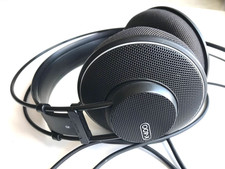 Akg 400 cuffie usato  Spedire a Italy