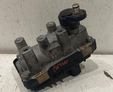 Attuatore elettrico turbina usato  Italia