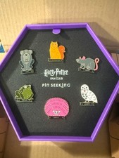 Zestaw do poszukiwania przypinki Harry Potter | Zwierzęta Hogwartu na sprzedaż  Wysyłka do Poland