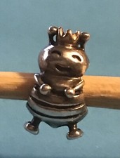 Retired pandora queen for sale  South Charleston