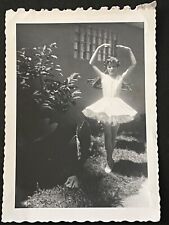 Fotografia instantânea vintage Tutu dançarina bailarina jovem bonita comprar usado  Enviando para Brazil