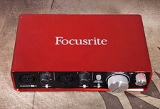 Interface de áudio Focusrite Scarlett 2i2 2ª geração 2 canais USB estúdio comprar usado Interface de áudio Focusrite Scarlett 2i2 2ª geração 2 canais USB estúdio comprar usado  Enviando para Brazil