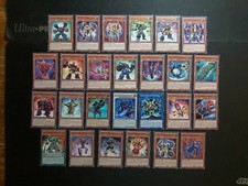 Lotto yugioh deck usato  Uscio