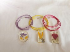 Collana pendente ovale usato  Val Masino
