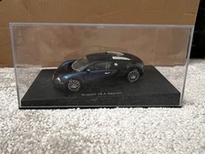 Autoart 16.4 bugatti for sale  FELIXSTOWE