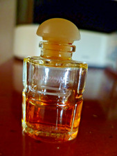 Miniature parfum amazone d'occasion  Buzancy