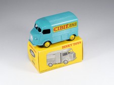 Dinky toys 561 d'occasion  Expédié en Belgium