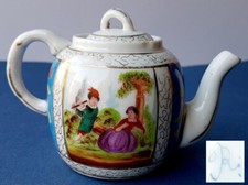 Jarro pequeno de porcelana Holzapfel & Greiner, pintado à mão, Um 1800 - 1810 K302 comprar usado Jarro pequeno de porcelana Holzapfel & Greiner, pintado à mão, Um 1800 - 1810 K302 comprar usado  Enviando para Brazil