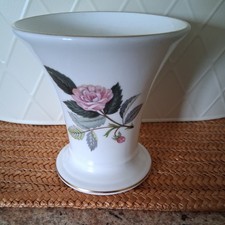 Small wedgewood hathaway for sale  YORK