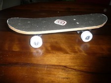 Skateboard skate planche d'occasion Skateboard skate planche d'occasion  Plédran