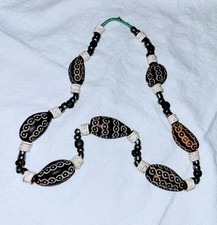 shell necklaces ostrich for sale shell necklaces ostrich for sale Filer