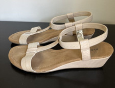 Alfani women tan for sale  Langhorne