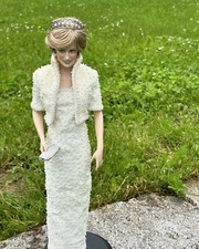 Porzellanpuppe lady diana gebraucht kaufen  Baunatal