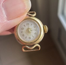 Petite montre ancienne d'occasion Petite montre ancienne d'occasion  Montrond-les-Bains