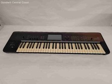 korg krome 73 for sale  Salinas