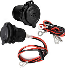 2pcs presa accendisigari usato  Roma