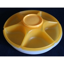 Tupperware serving center for sale  Niagara Falls