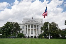 White house large for sale  Wichita