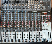 Behringer xenyx x2222usb d'occasion  Expédié en Belgium