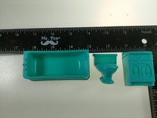Lote de 3 peças de móveis vintage para casa de bonecas comprar usado  Enviando para Brazil