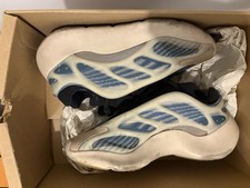 Yeezy 700 d'occasion Yeezy 700 d'occasion  Marseille IX