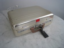 Usado, Maleta de bagagem vintage da década de 1970 Haliburton Zero alumínio metal. comprar usado  Enviando para Brazil